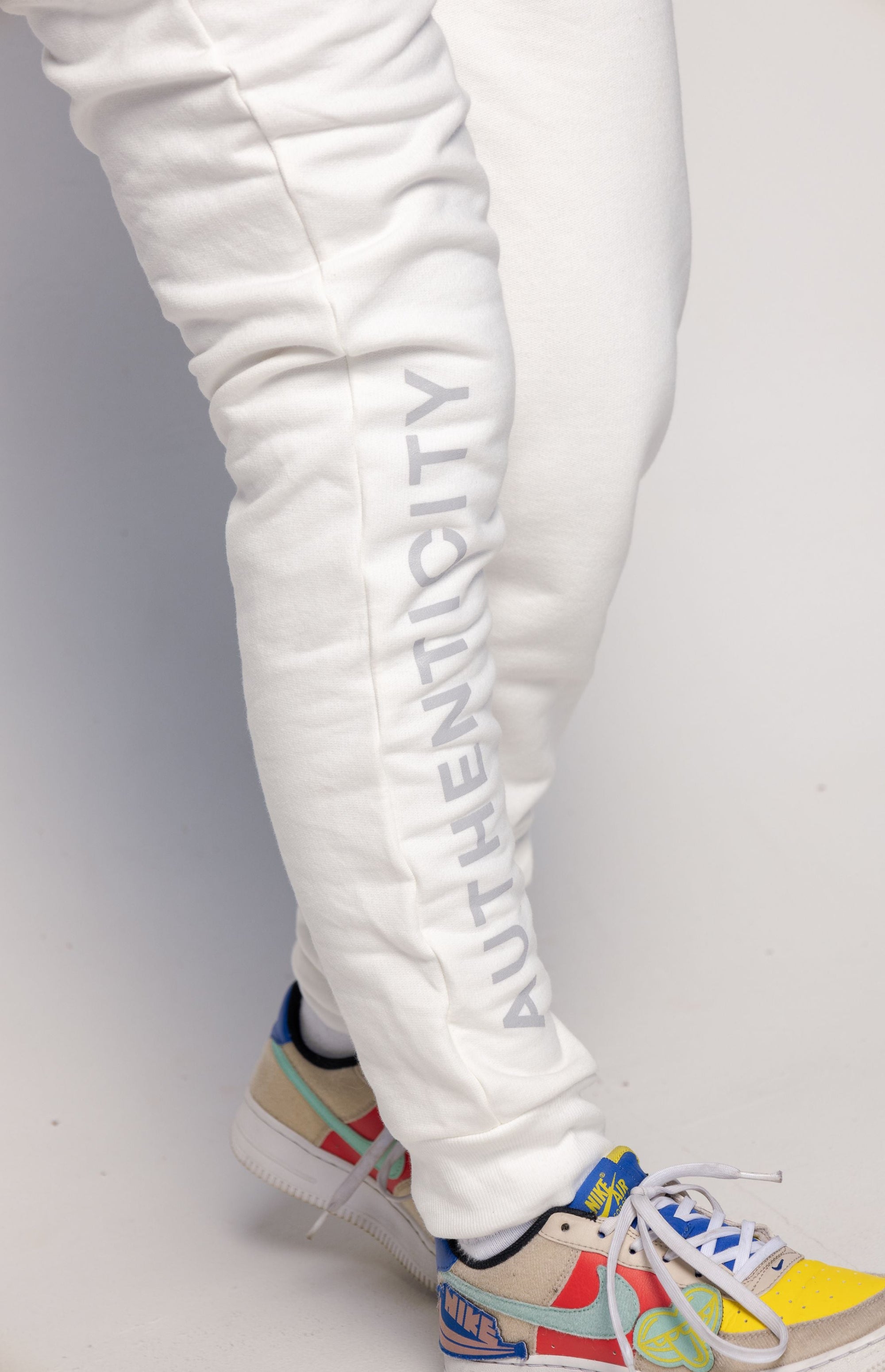 Authenticity Jogger Off-White