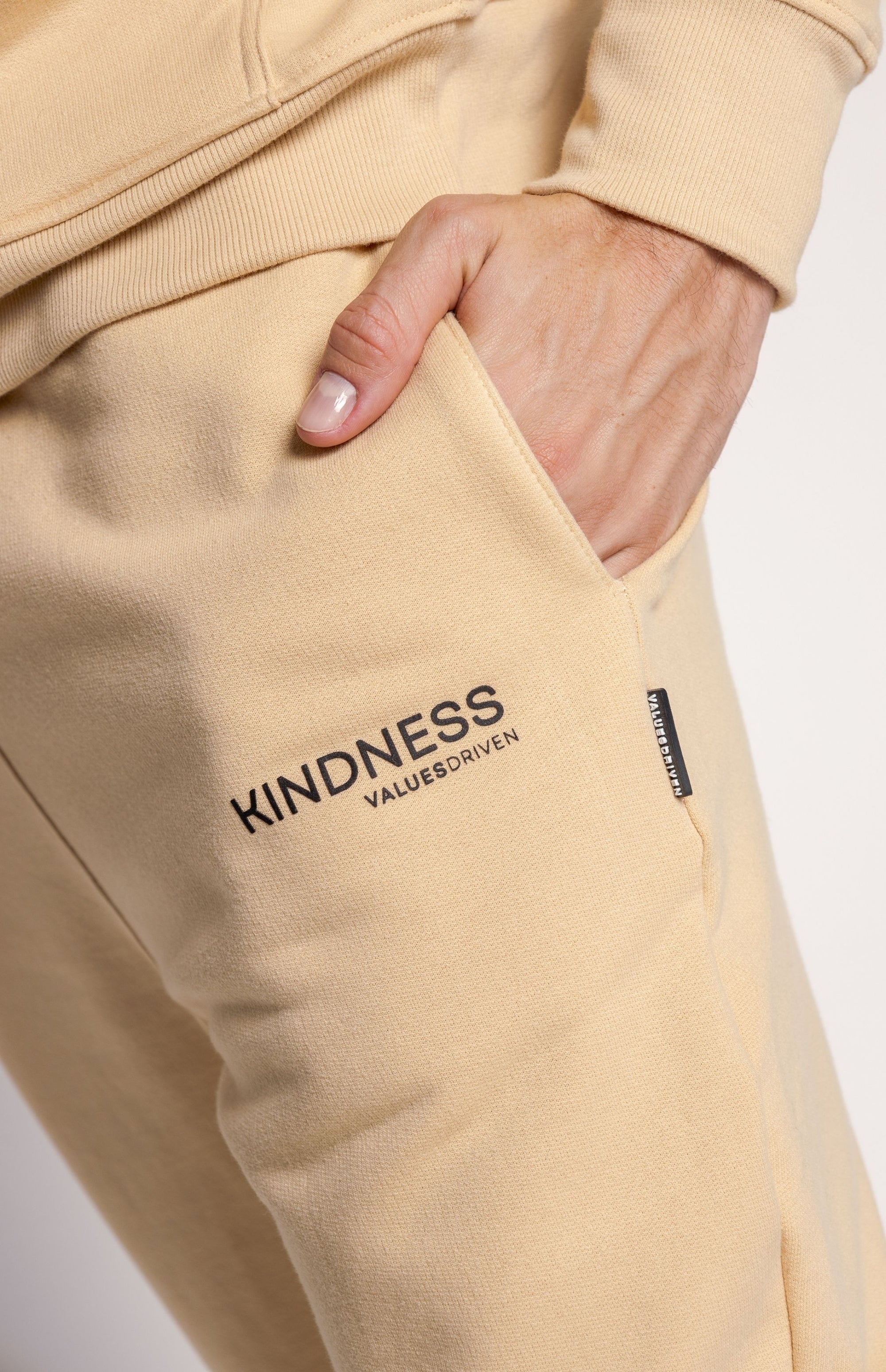 Kindness Jogger Beige