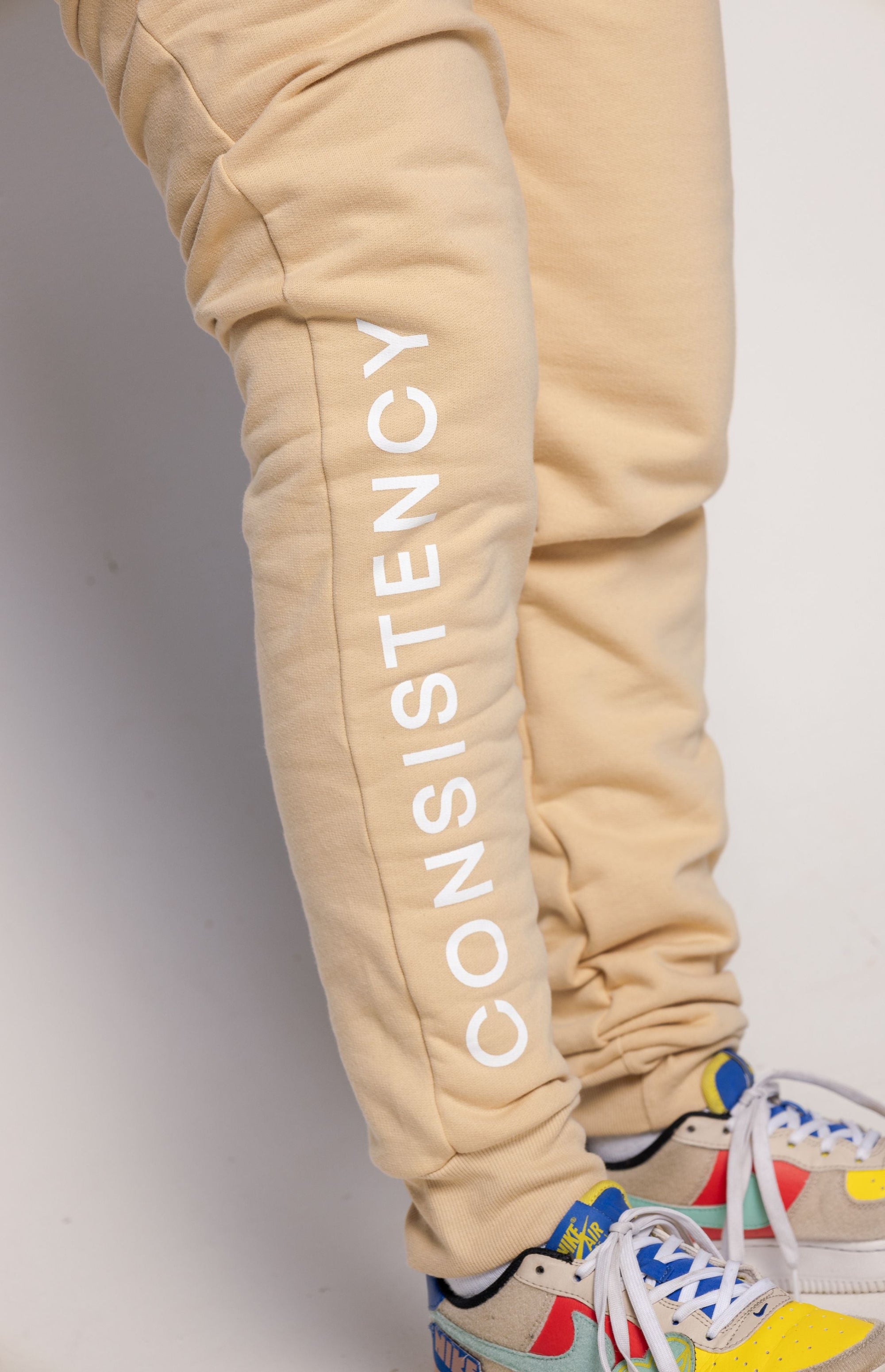 Consistency Jogger Beige