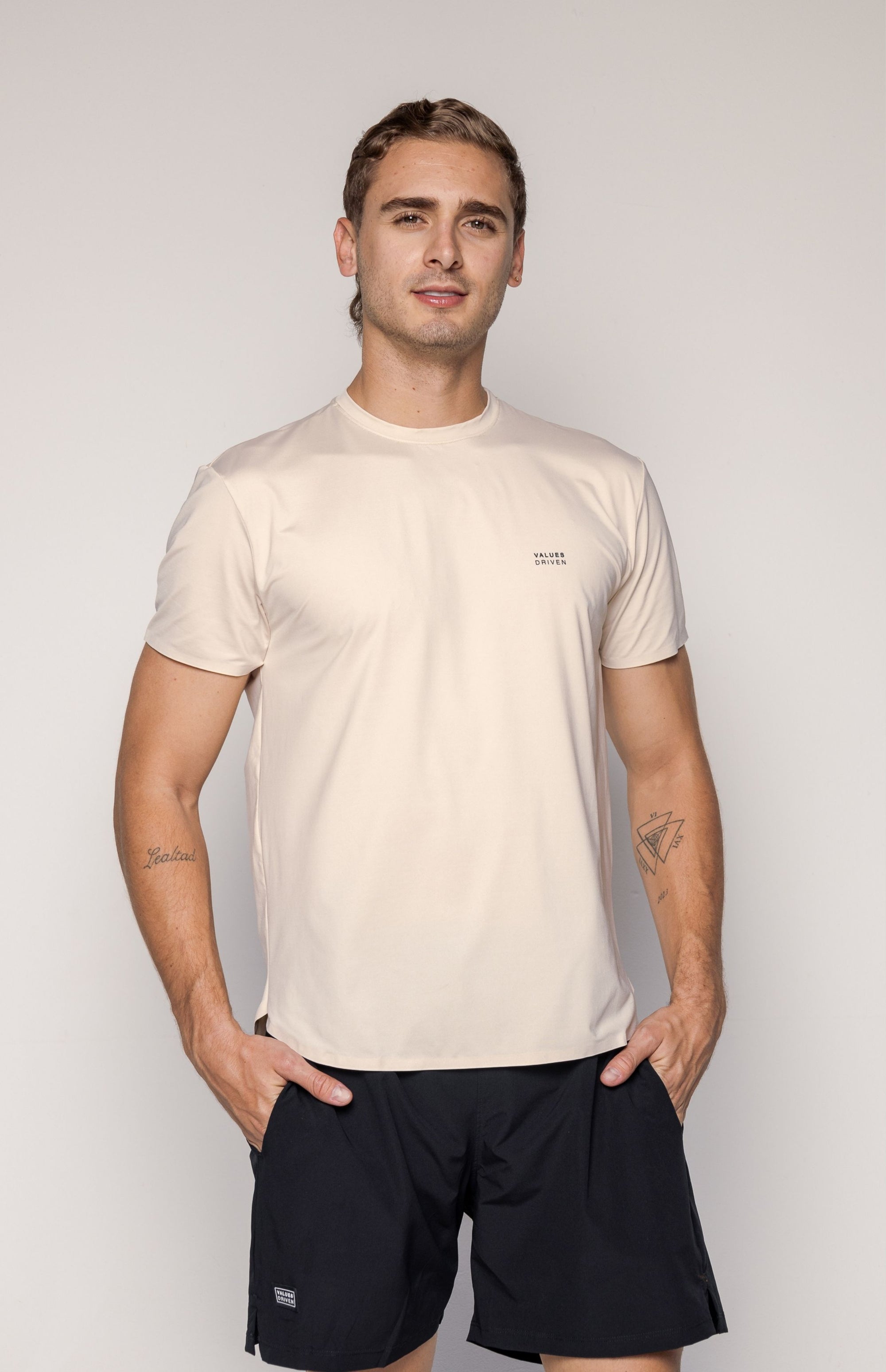 Consistency Performance Tee Beige