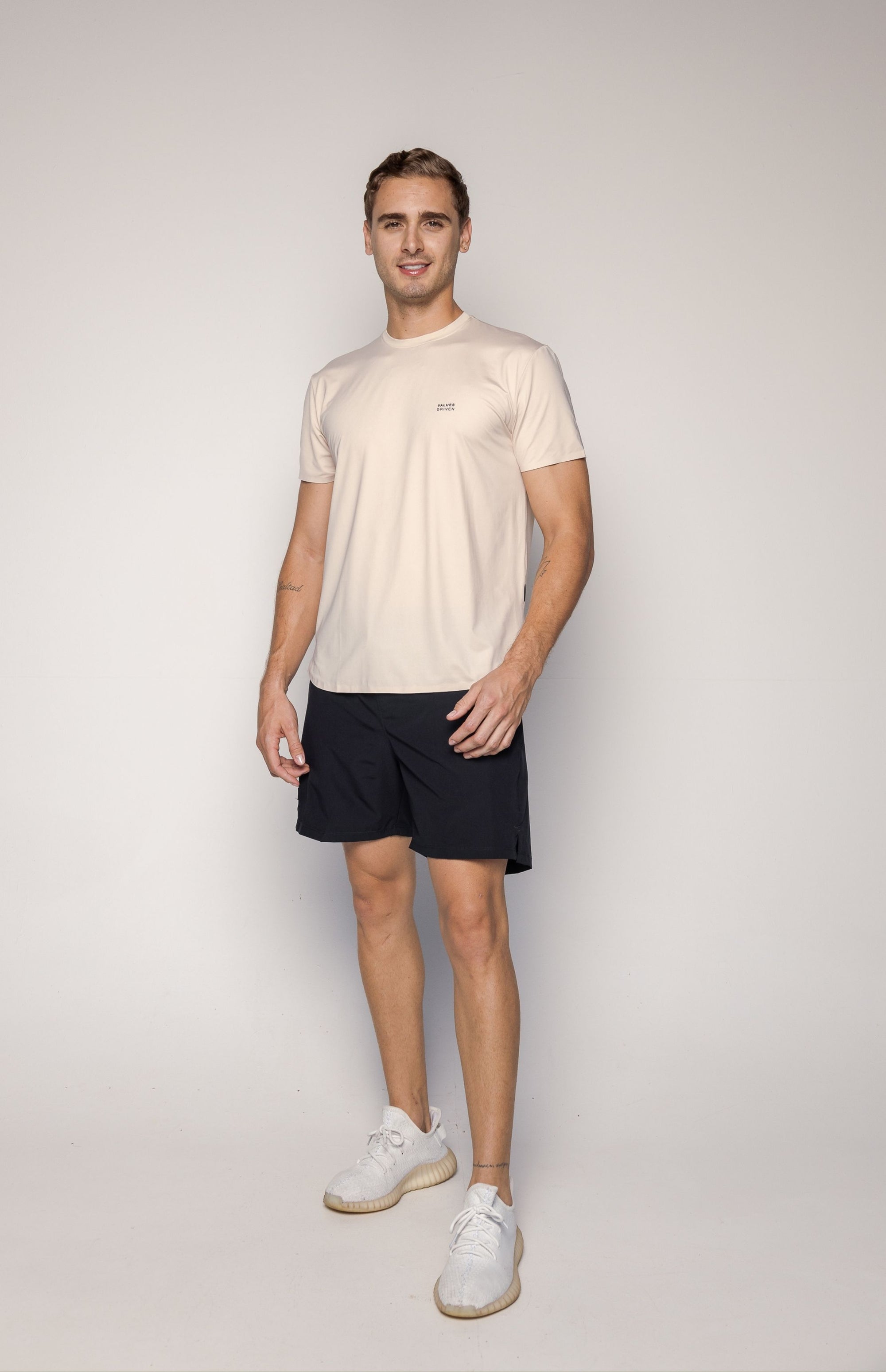 Consistency Performance Tee Beige