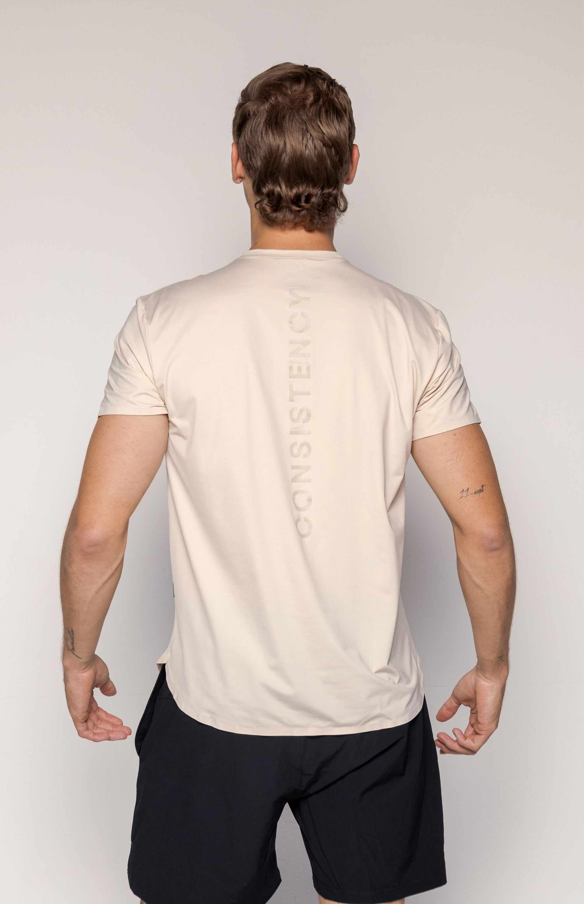 Consistency Performance Tee Beige