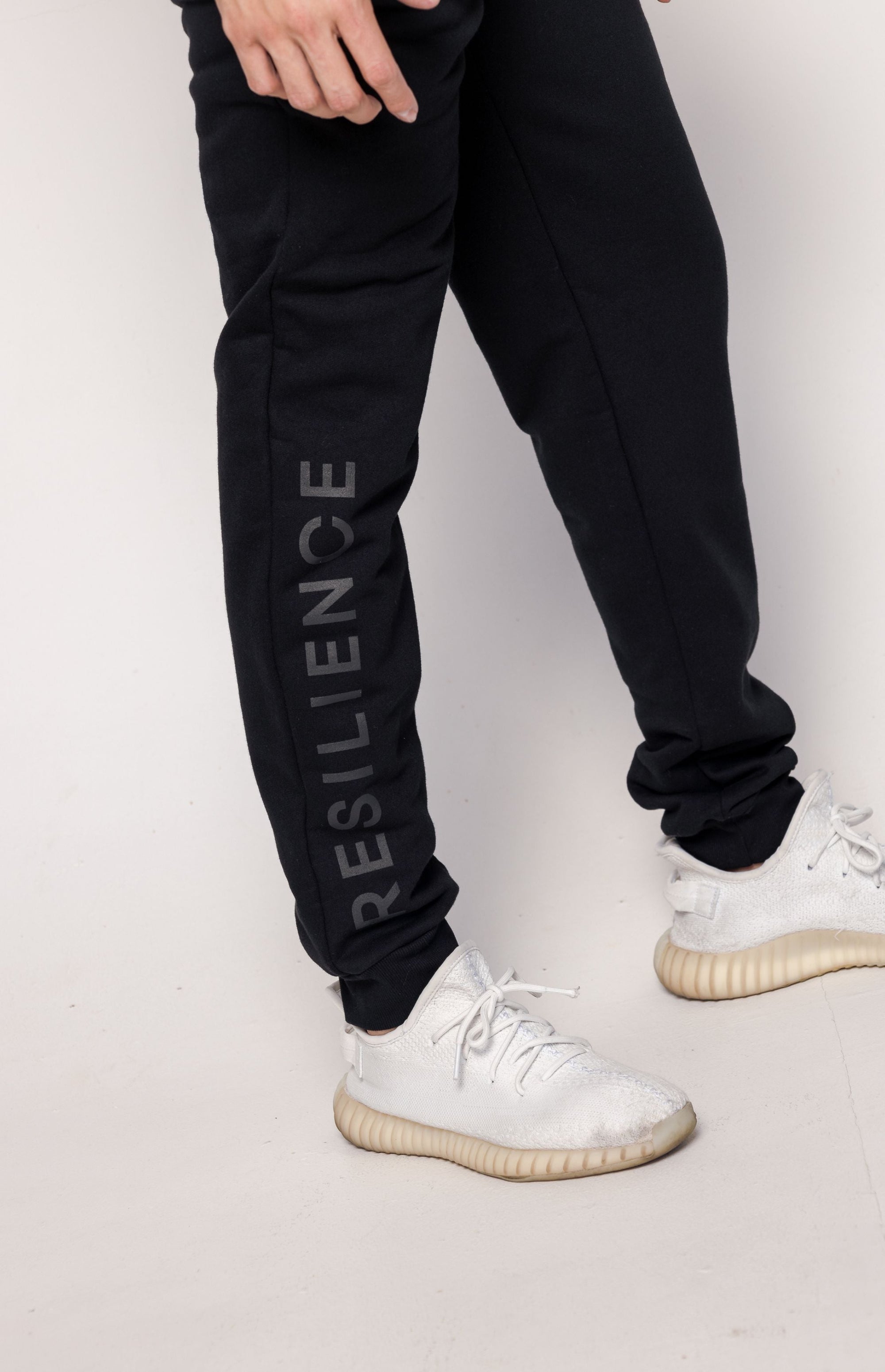 Resilience Jogger Black