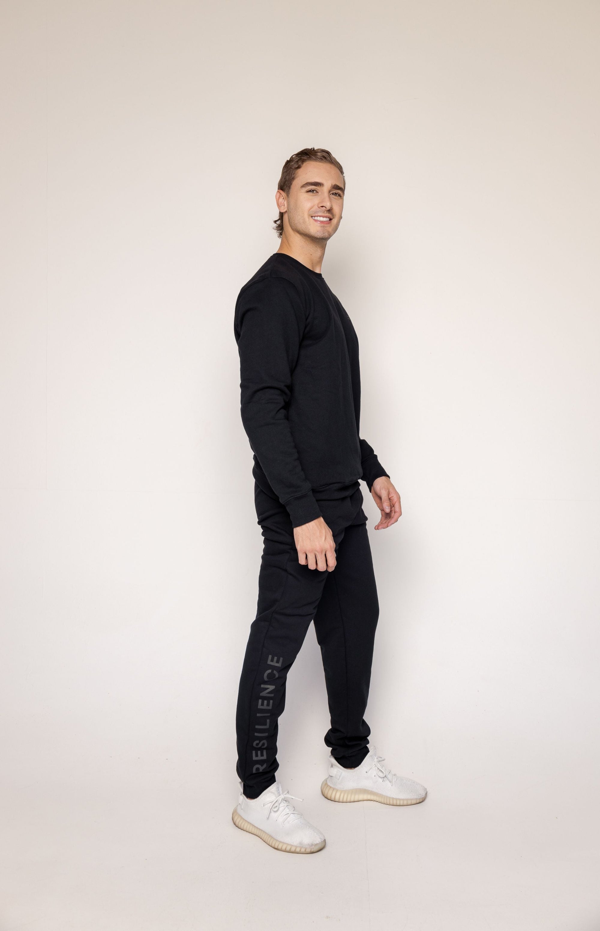 Resilience Jogger Black