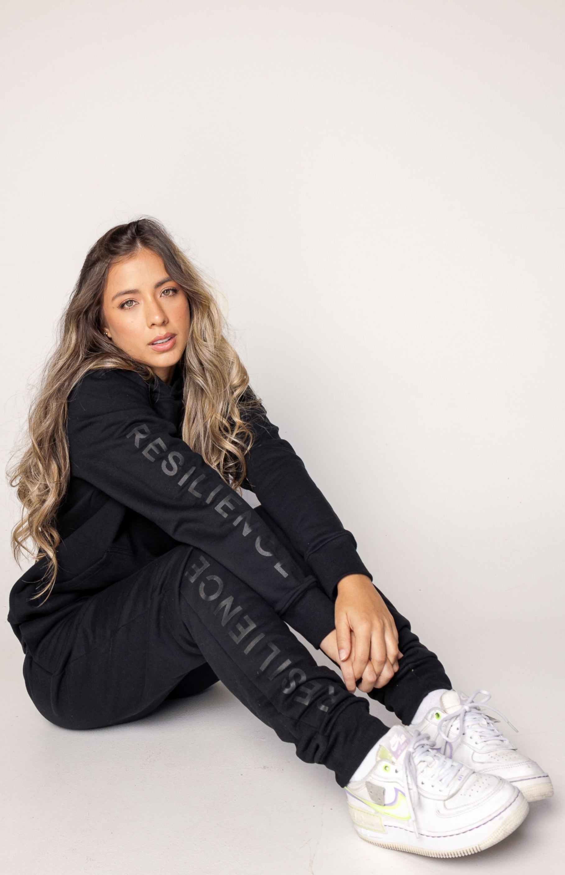 Resilience Jogger Black