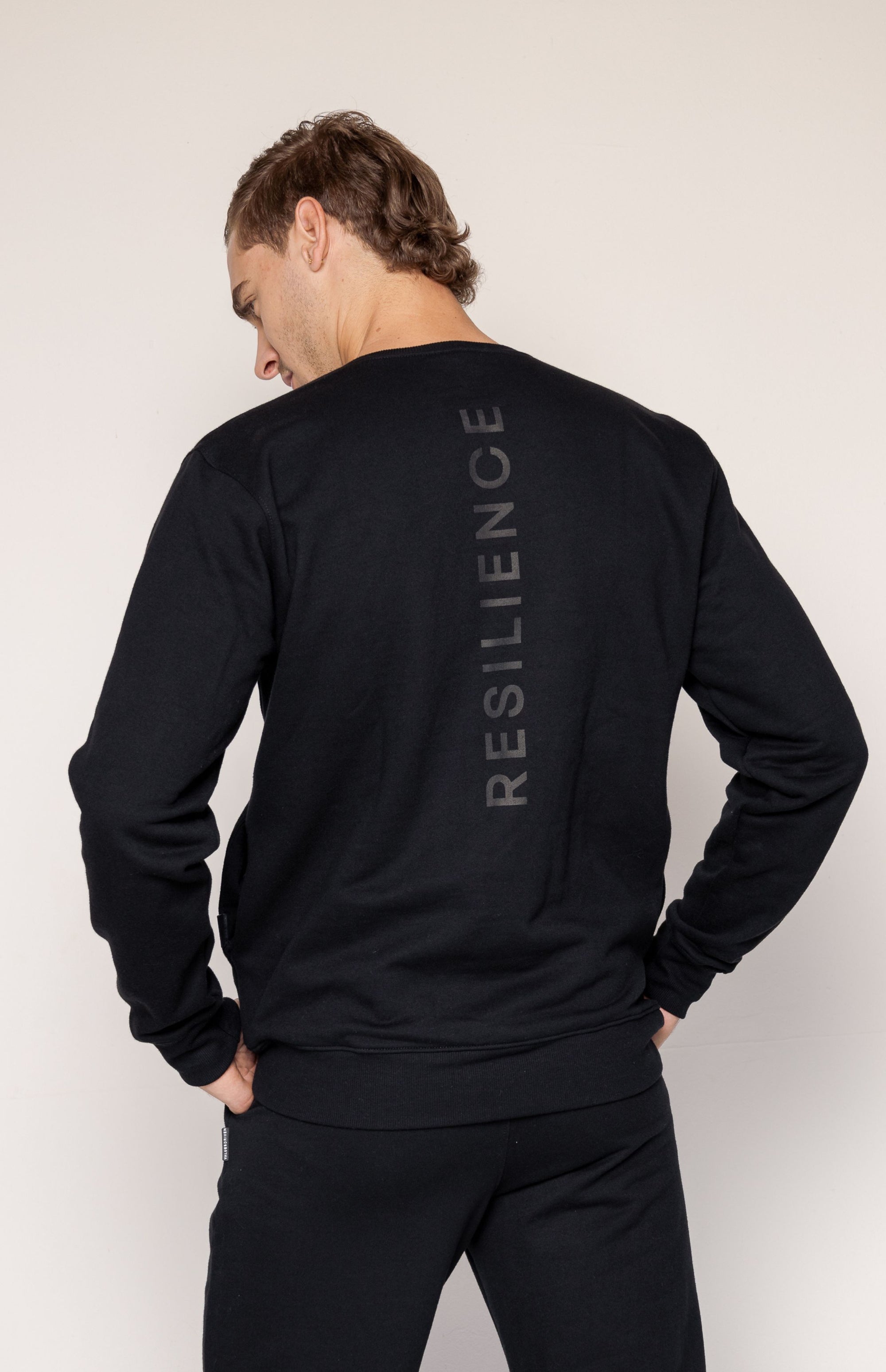 Resilience Crewneck Black