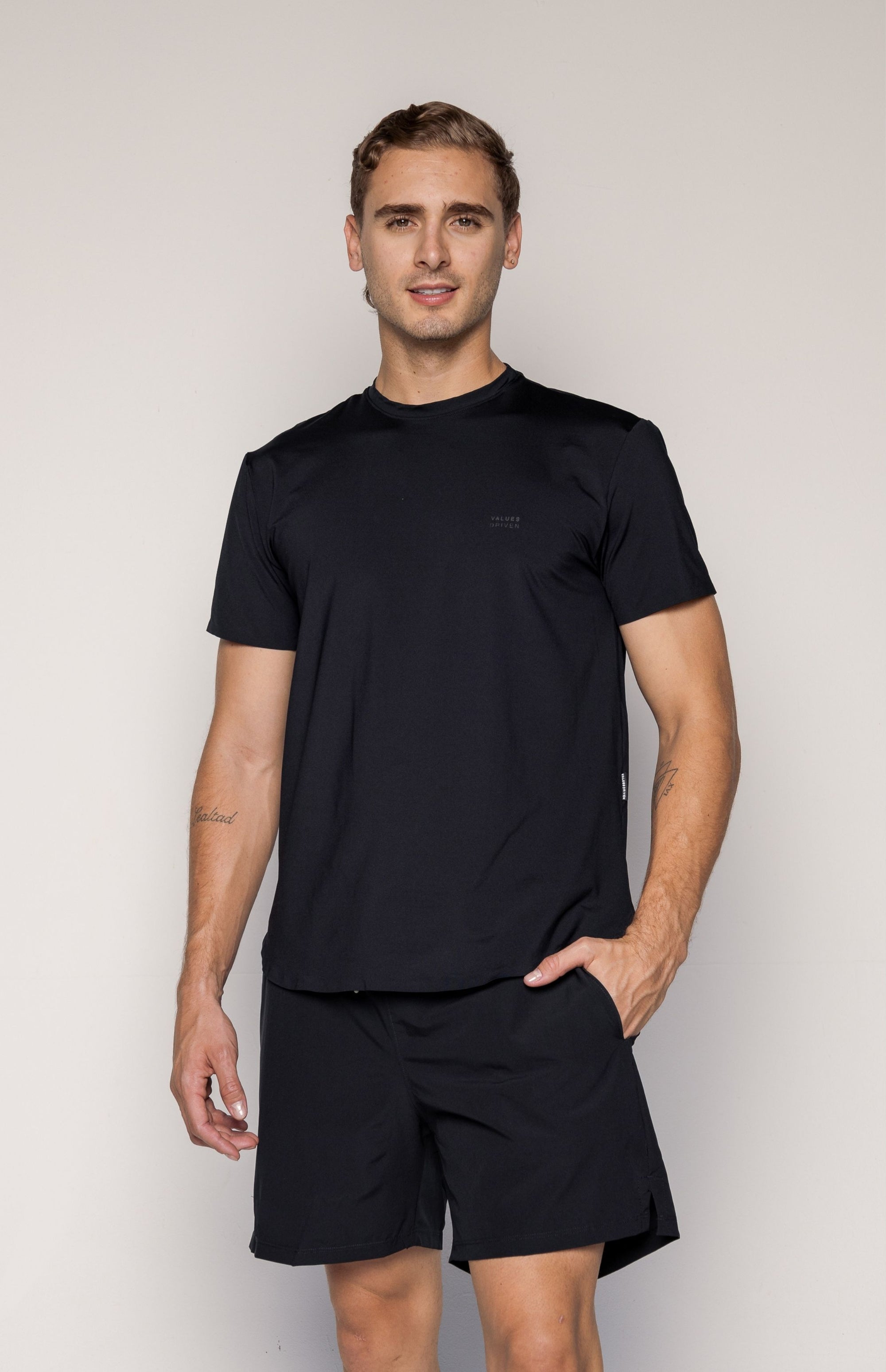 Resilience Performance Tee Black