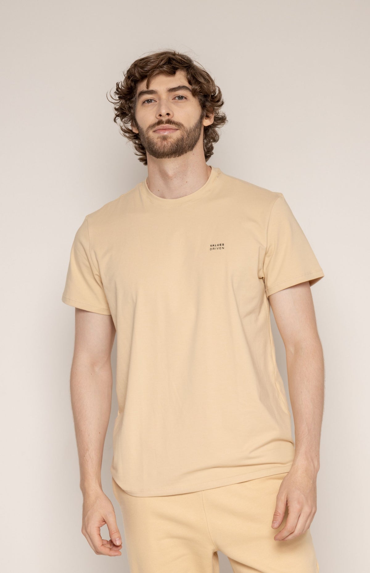 Consistency T-Shirt Beige – Values Driven